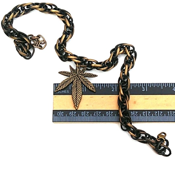 NEW Antiqued Brass Double Link Pot Leaf Necklace - Picture 7 of 8